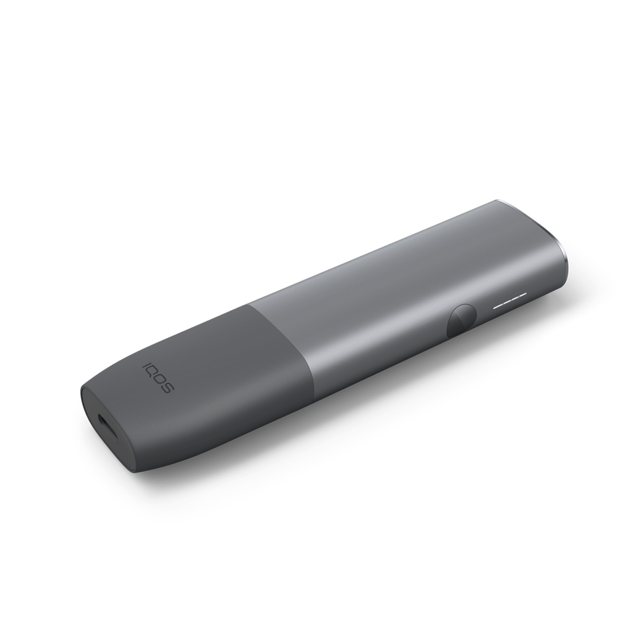 IQOS ILUMA ONE PEBBLE GREY Mobility Kit, Pebble Grey A side view of an Pebble Grey IQOS ILUMA ONE.