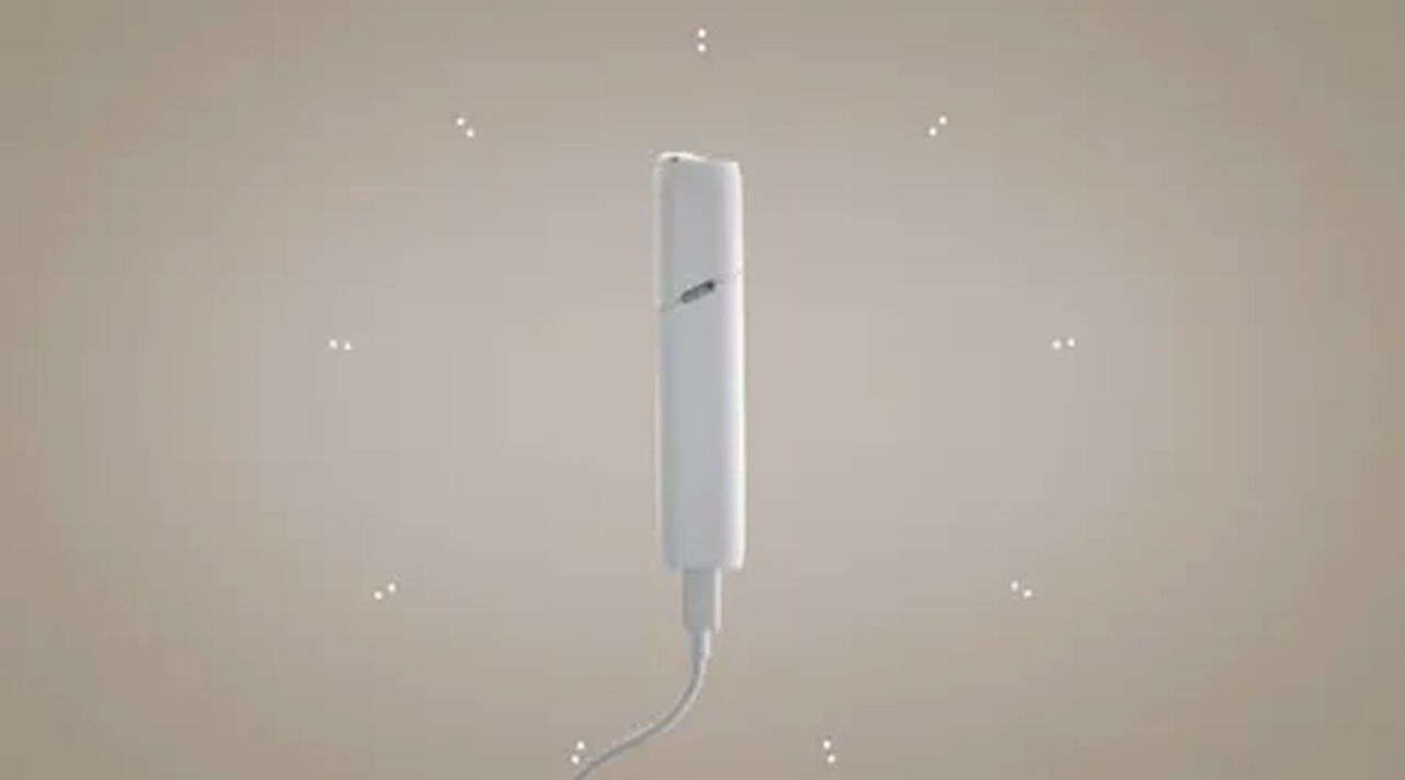 Charging the IQOS 3