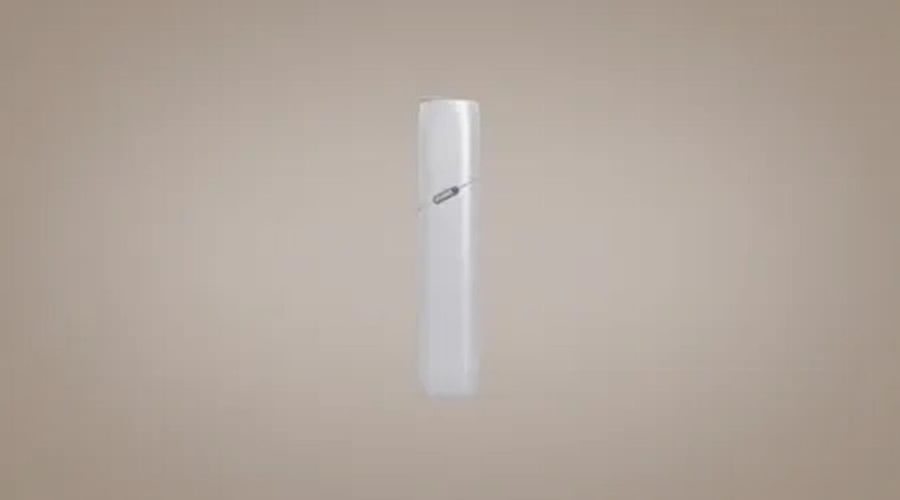 IQOS 3 charger lights